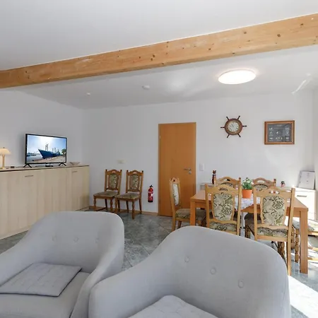 Haus Warnowblick * רוסטוק